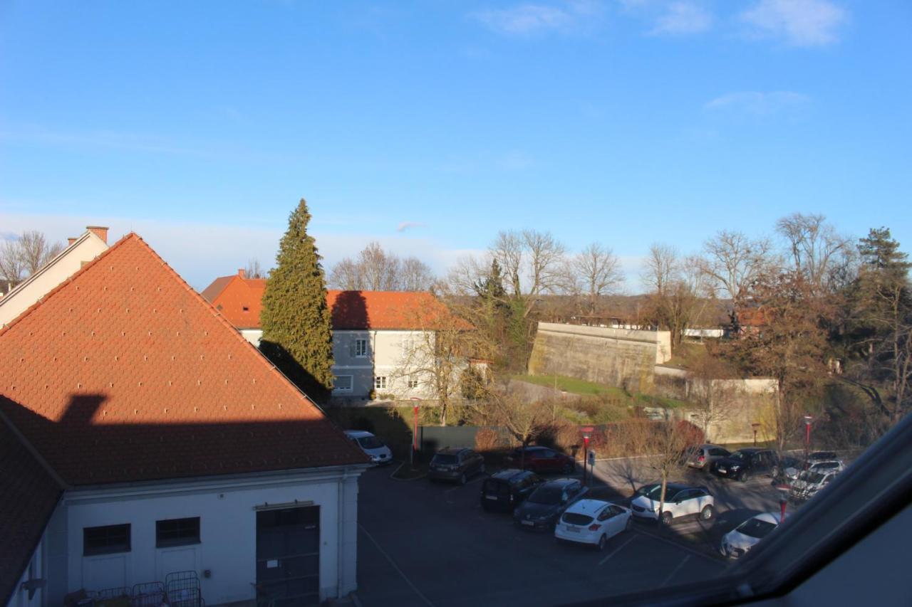 Apartamento Haus Semmi Fuerstenfeld Exterior foto