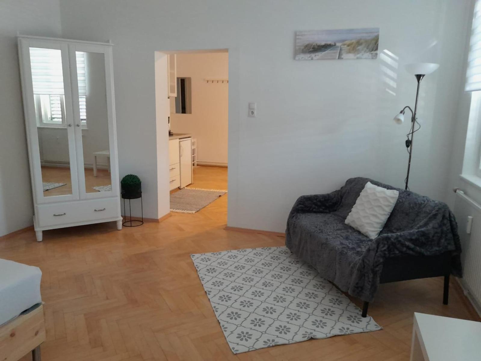 Apartamento Haus Semmi Fuerstenfeld Exterior foto