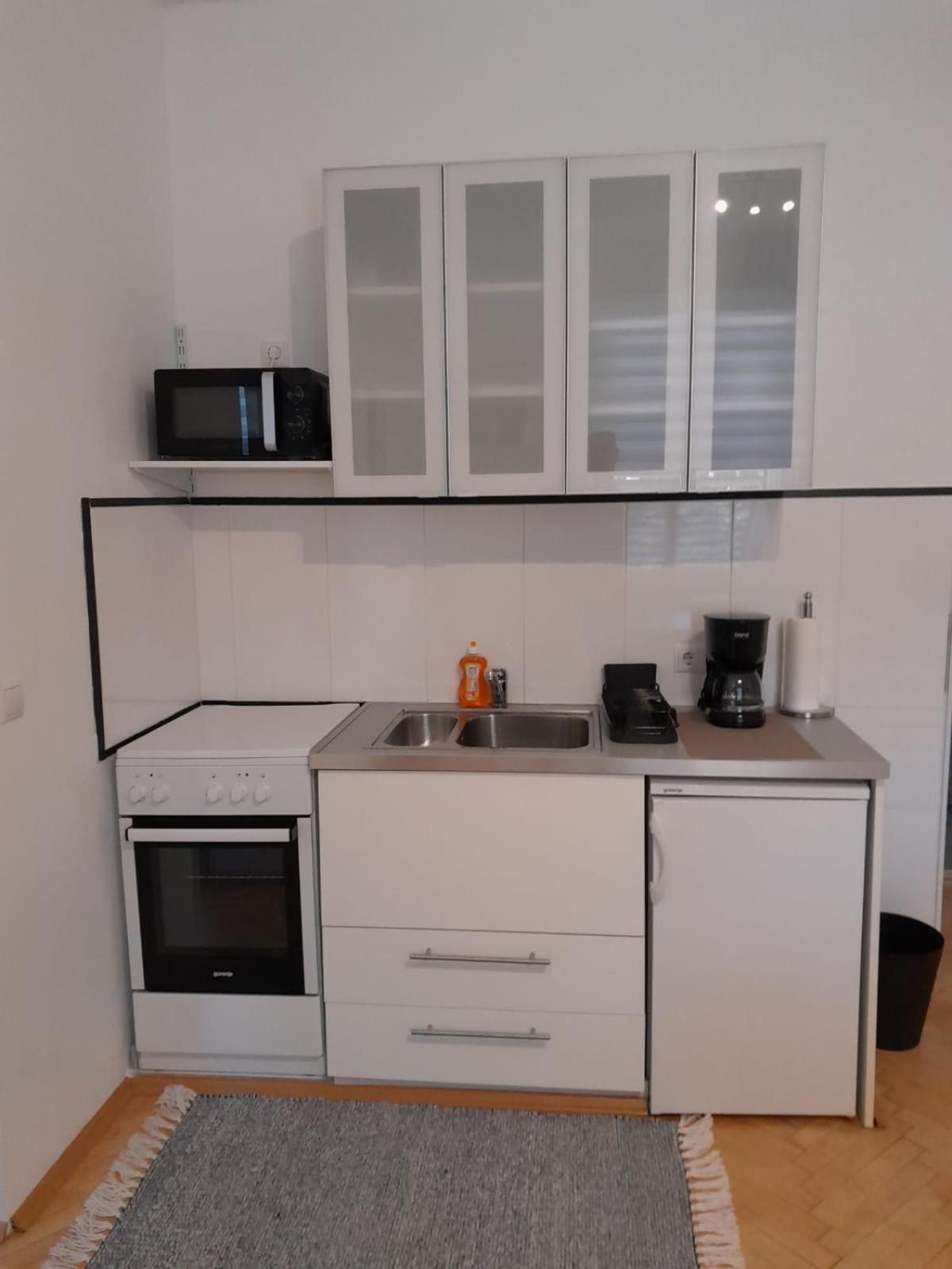 Apartamento Haus Semmi Fuerstenfeld Exterior foto